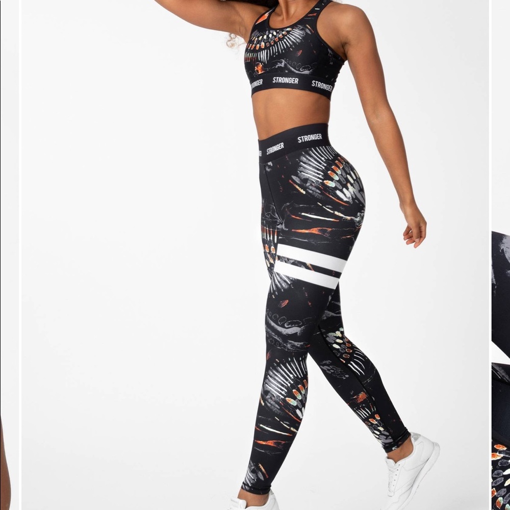 STRONGER LABEL Voodoo Workout Set leggings & bra
